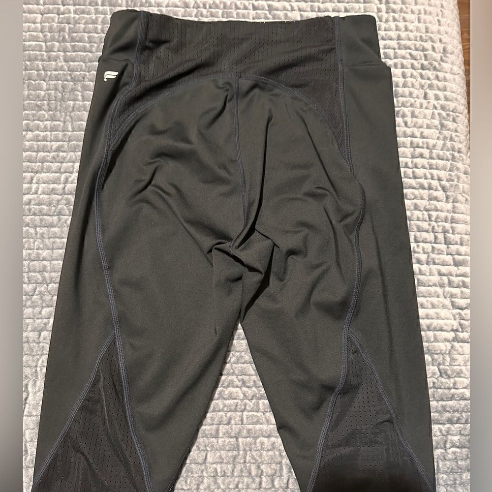 Fabletics Women's Small Black Leggings Zippered Leg Hem
Side Hip Pocket - Picture 14 of 16